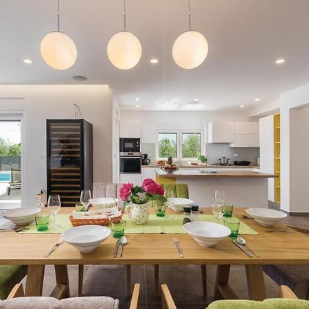 Villa Izabel With Hot Whirpool Krnica Ngoại thất bức ảnh