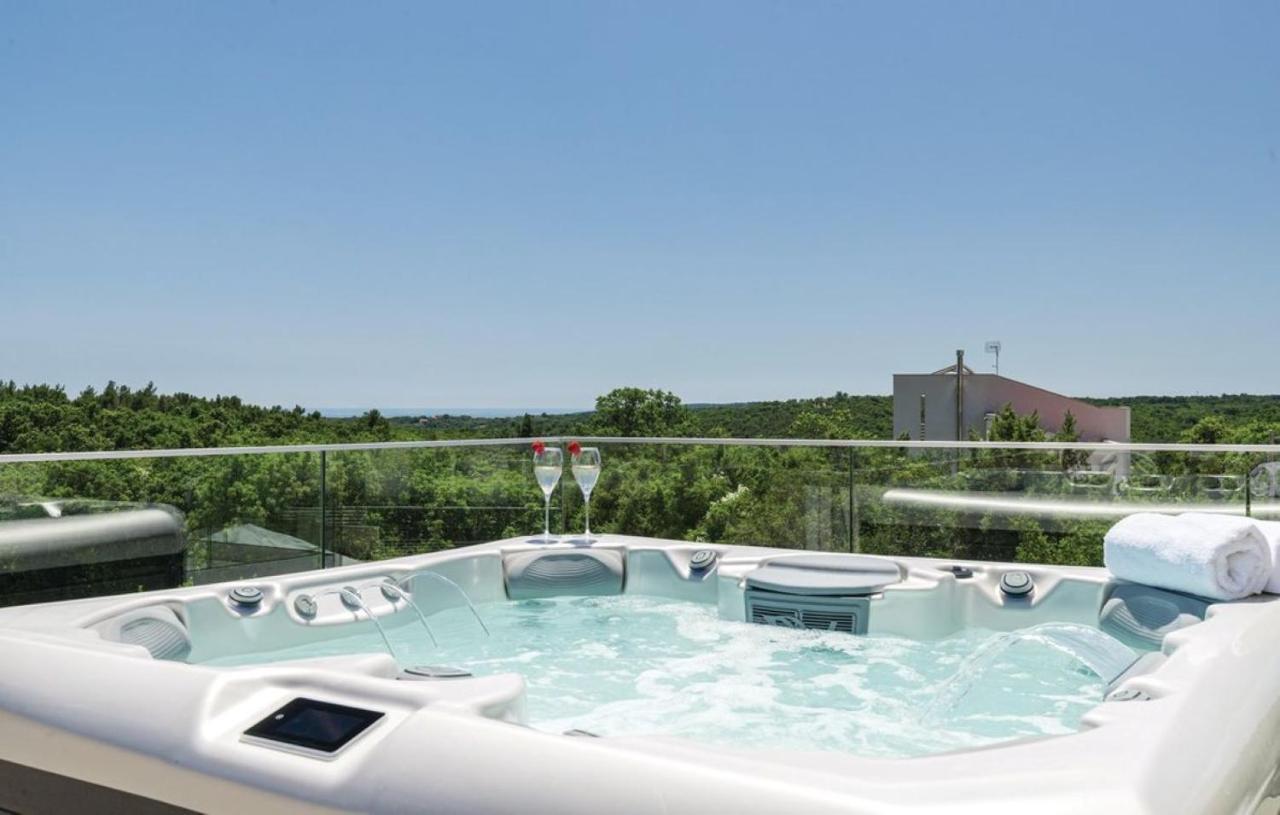 Villa Izabel With Hot Whirpool Krnica Ngoại thất bức ảnh